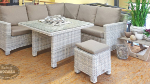 Gartenmöbel Dresden - Gartensofa/Loungeecke + quadratischer Tisch + Hocker aus Polyrattan